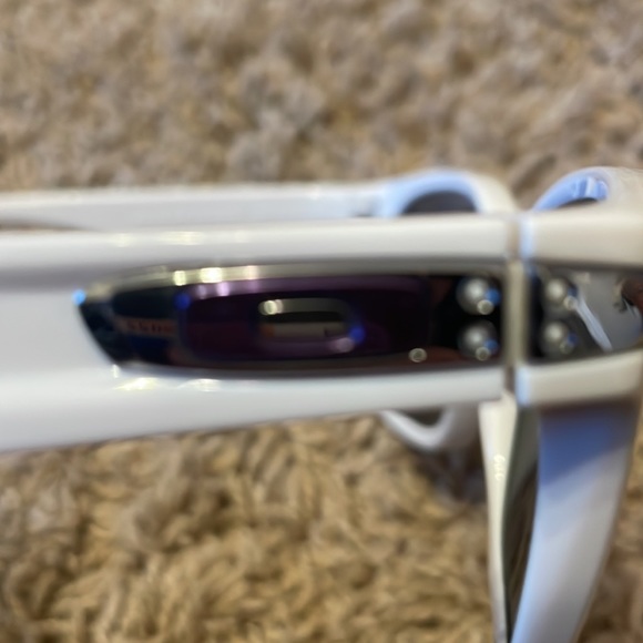 Oakleys best offer - Picture 3 of 3